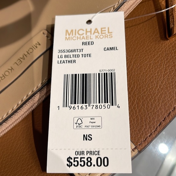 MICHAEL KORS
Reed Large Logo Belted Shoulder Tote Bag
Camel - Picture 10 of 16